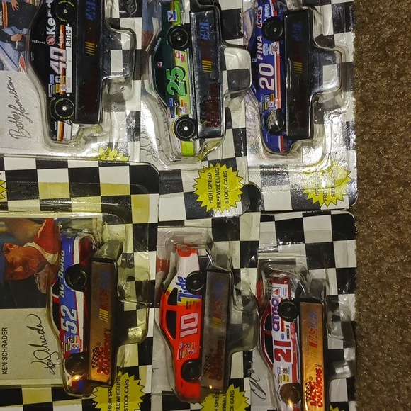 Lot of 9 Diecast 1/64 scale Nascar Legends - Picture 7 of 7